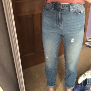 BDG High waisted Light wash Mom Jeans
